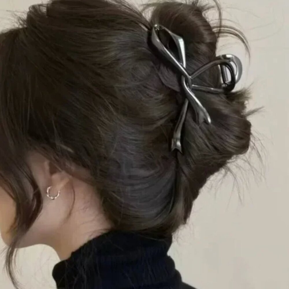 Black Bow Hair Clip - Picture 1 of 2